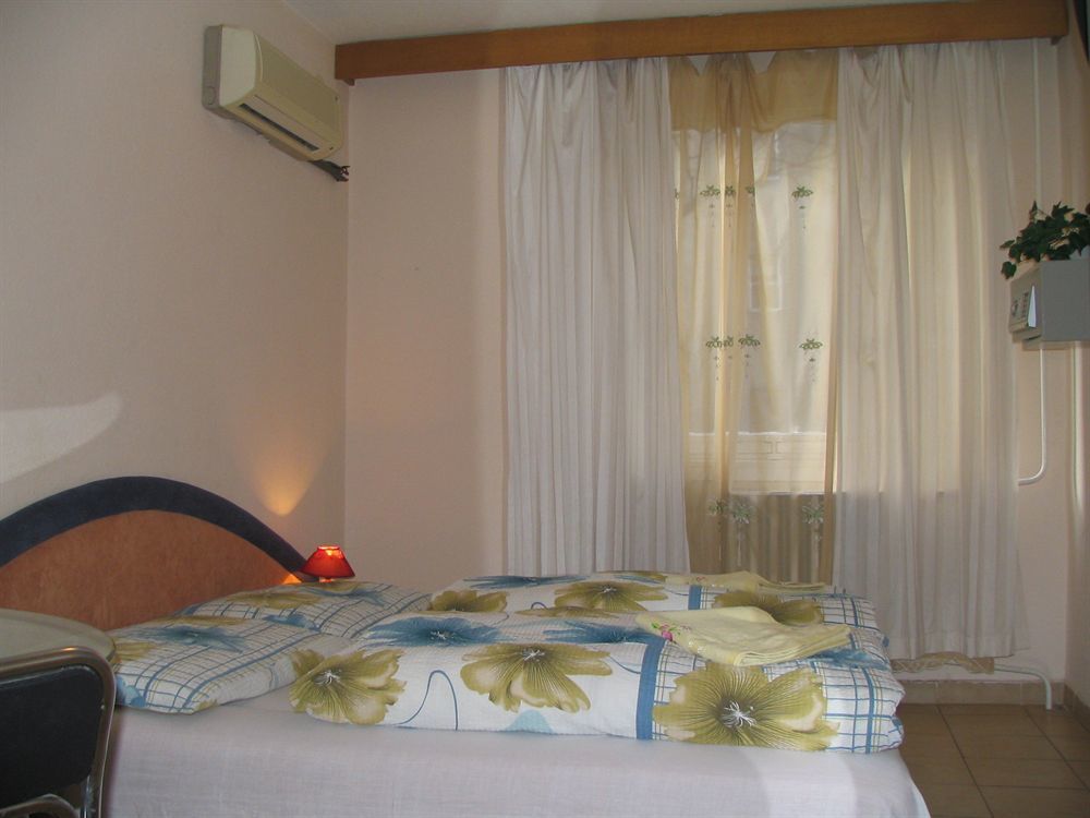 Apartment4You بودابست المظهر الخارجي الصورة
